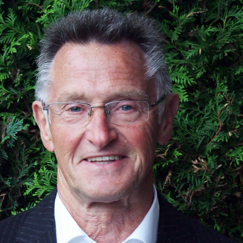  Lutz Hesse